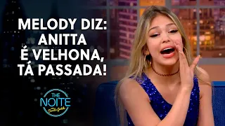 Melody chama Anitta de velha durante entrevista | The Noite (15/04/22)