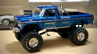 1:18 Scale Bigfoot #1 Monster Truck! Kings Of Crunch by Greenlight Collectibles! #Diecast