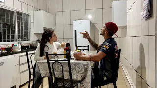 APONTANDO O DEDO NA CARA DA MINHA NAMORADA 🤣🤣