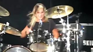 ♫ SKILLET DRUM SOLO