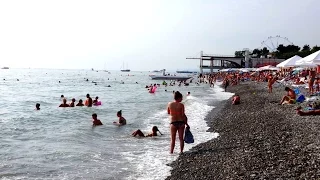 4 августа 2015 море t +28°C! Воздух тоже +28°C в Лазаревском, Сочи. Пляж Багратиона.