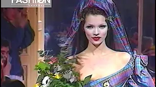 VIVIENNE WESTWOOD Fall 1993 Paris - Fashion Channel