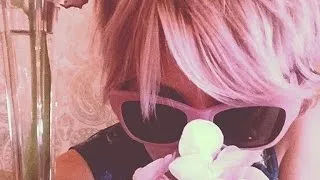 Kaley Cuoco-Sweeting Dyes Her Hair Pink—See the New Look!
