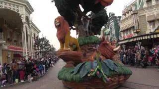 Парад  в Диснейленде (The parade of Disney characters at Disneyland)