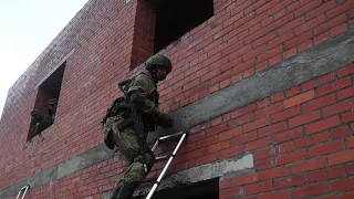 На учении «Дружба-2021» спецназовцы России и Пакистана провели совместную операцию по захвату зданий