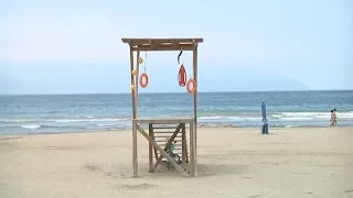 Rojet bregdetare mungojnë në 90% të plazheve të Vlorës