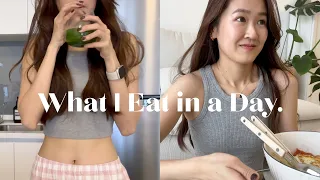 what I eat in a day living alone (simple meals!)