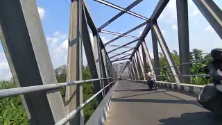 Jembatan Lengking Sukoharjo, Nuansa Pedesaan yang Bikin Rindu Kampung Halaman