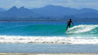 LEG BURNING WAVES at The Pass Byron Bay today