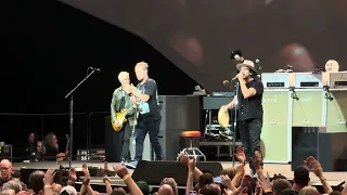 Pearl Jam - Rockin' in the Free World, Vancouver BC, 5/4/2024 Live