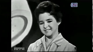 Sweet Nothin's by  Brenda Lee (with Lyrics)