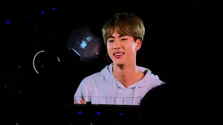 BTS ARMY Wave & Ments MetLifeD1 5.18.19 [Fancam]