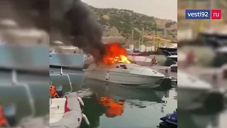 В Балаклаве на воде сгорела недорогая яхта