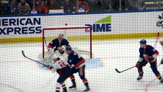 Semyon Varlamov in action during the Capitals @ Islanders hockey game