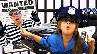 Mia plays a police officer and teaches the kids how to be safe | | Mia and friends