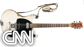 Guitarra de Johnny Ramone vai a leilão nos EUA | LIVE CNN