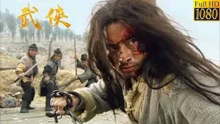 Movie: A prisoner is actually a kung fu expert,using 3 punches and 2 kicks to defeat a fierce tiger.