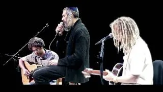 Matisyahu Live Performing - Running Away (Bob Marley), Beat Box, Aish Tamid