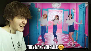 THEY MAKE YOU SMILE! (TWICE (트와이스) 'Heart Shaker' | Music Video Reaction/Review)