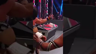 Sasha Banks Bayley Dolph Ziegler Funny Moment 😂😂😂