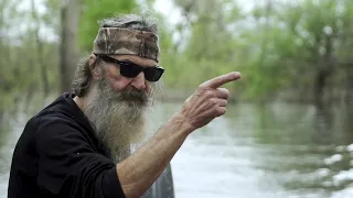Phil Robertson Surprised These Thieves at Gunpoint and Did the Last Thing They'd Ever Expect