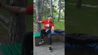 Russian  boy sing Hindi song , goro ki na Kalo ki duniya hai dil walo ki