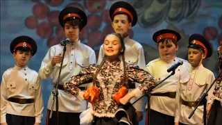 станица Кутейниковская (детский фестиваль казачьей песни)