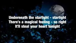 LeAnn Rimes - Can't Fight The Moonlight (Lyrics)