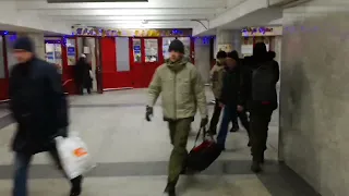 Выход со станции метро площадь Ленина минского метрополитена в сторону железнодорожного вокзала