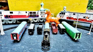 Unboxing Dan Merakit Mainan Kereta Api RailKing, Gerbong Babaranjang, Thomas & Friend - Train Video