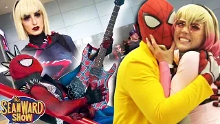 SPIDER-MAN: Spider-Verse Explosion at Comic Con! Fan Expo, Spider-Gwen, Gwen-Pool