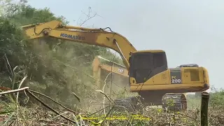 ถอนรากถอนโคนกันเลย งานเคลียร์ริ่งป่าไผ่ KOMATSU PC200-7 EXCAVATOR | EP.398