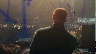 Archie Hamilton playing his Remix Of Dj Freddy Feat la chose