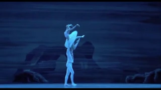 Bolshoi Ballet in cinema | Swan Lake - Act I finale (extract)