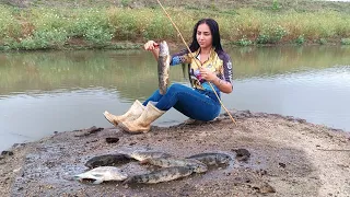 PESCA NO PANTANAL DE ANZOL E COM MUITA CHUVA,SO BRUTOS.