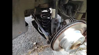 BMW 3 Series rear springs broken / replace