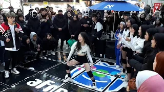 AF SHOW. LOVELY LITTLE GIRL ENJOYING DYNAMIC FREE STYLE DANCING. PRETTY IMPRESSIVE. HONGDAE BUSKING.