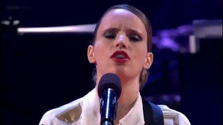 Anna Calvi and John Cale - Sorrow (Live at BBC Proms)