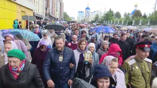 По улицам города прошел традиционный крестный ход с мощами святителя Иоасафа Белгородского