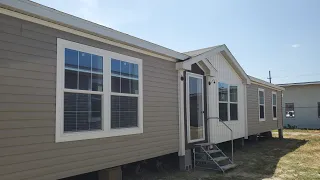 Quick tour of the Pursuit by Champion Homes