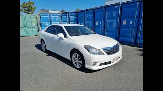 2010 Toyota Crown Hybrid