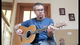 Walking On The Moon - The Police (Acoustic loop cover)