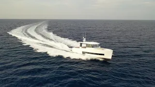 Sundeck Yachts - SY 430 - World Premiere