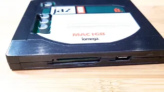 SCSI2SD mounted inside an Iomega Jaz cartridge - Part 2