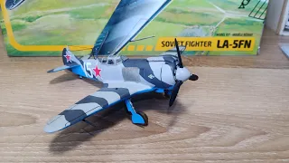 ЛА-5ФН от ZVEZDA в масштабе 1/72.