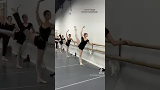 Amber making ballet look EASY for 3 minutes straight 💀🩰#ballerina #ballet #pointe