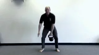 One-arm kettlebell swing: Acceptable free hand positions