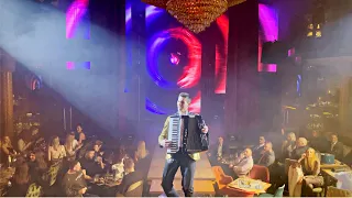 ACCORDION MASHUP IN NIGHT-CLUB: Cabaret Dinner Show