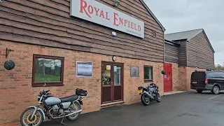 Picking up my BSA exhaust on a Triumph from the home of Royal Enfield... 🇬🇧