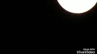 La luna y la estrella Aldebaran Gran espectáculo